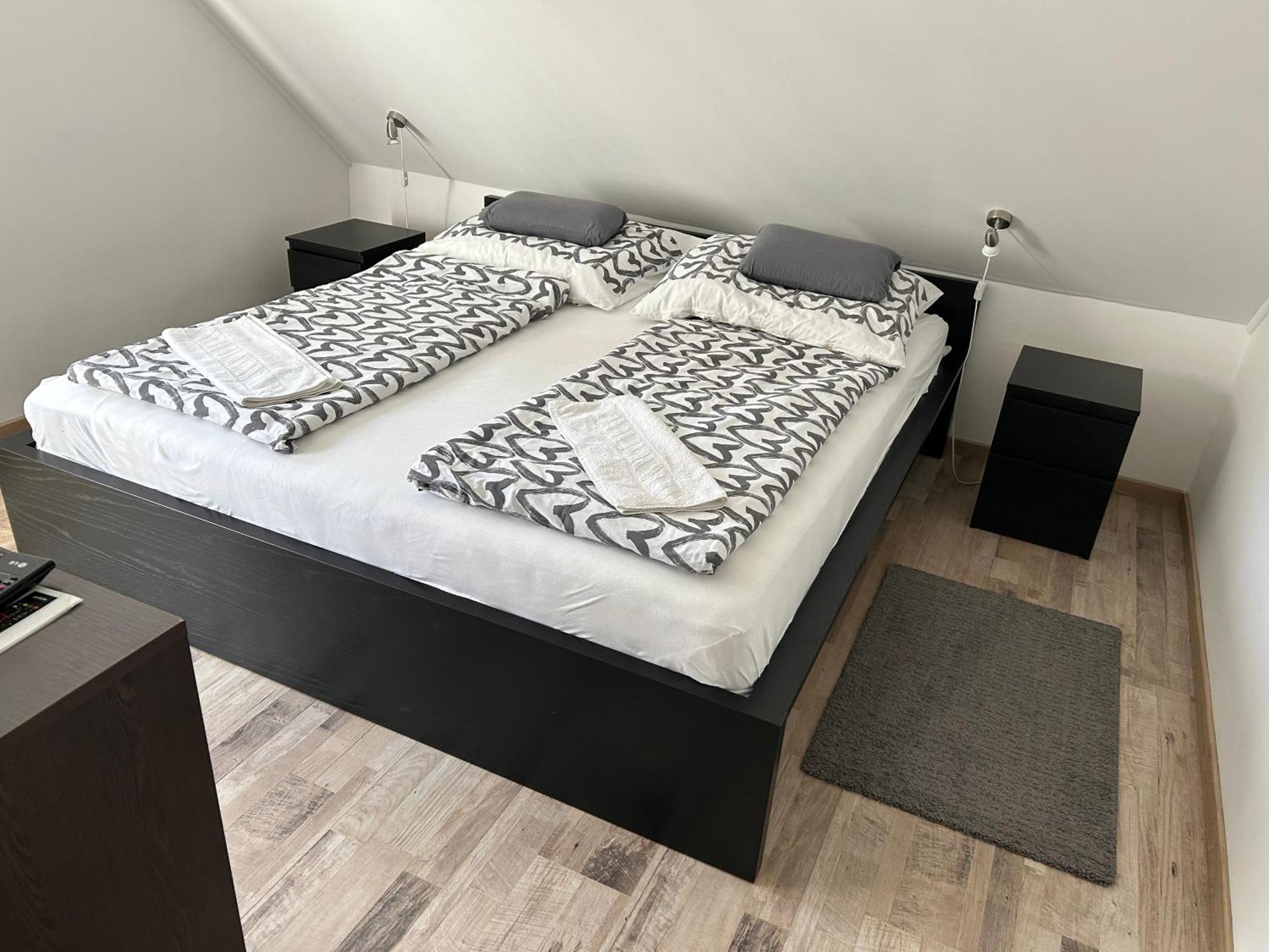 Komo Apartment Bük Esterno foto